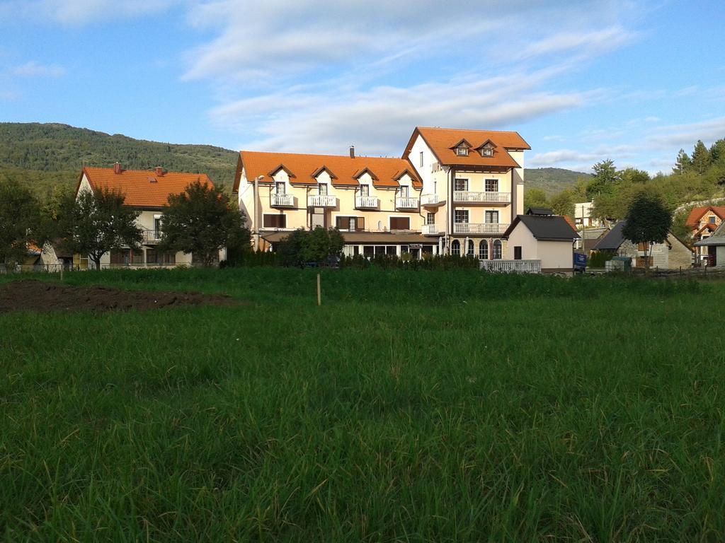 Bed And Breakfast Konoba Jure Krasno Polje Exterior photo